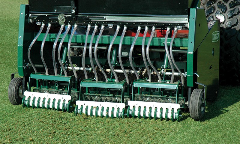 Golf Course Overseeders - Turfco - TriWave 60 Overseeder - Turfco